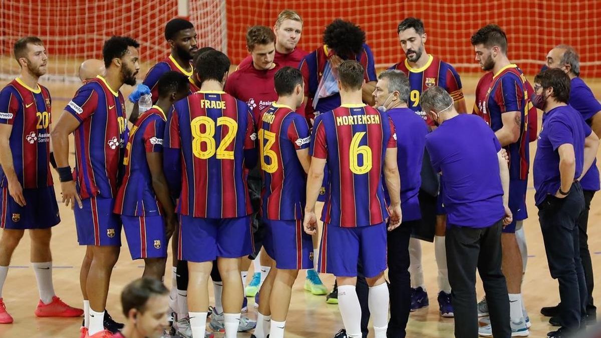 Los jugadores del Barça de balonmano, en un reciente encuentro