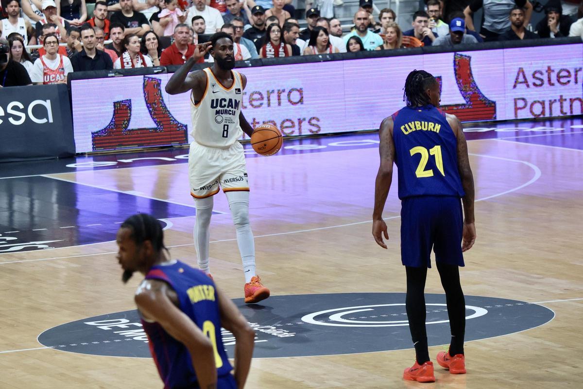 Las mejores imágenes del partido entre el UCAM y el Barcelona
