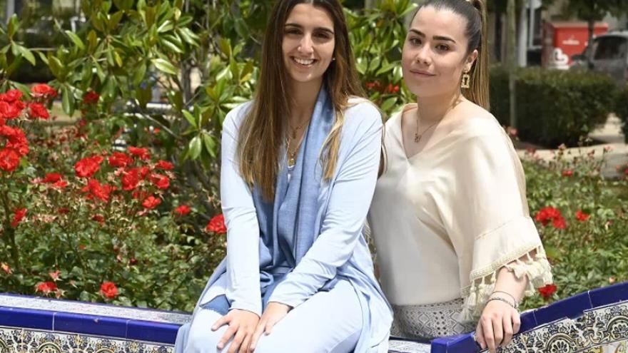 Carmen Rubert y María Carmona, amigas y &#039;coreinas&#039; en Vila-real a causa de la pandemia, en el jardín de sant Pasqual.