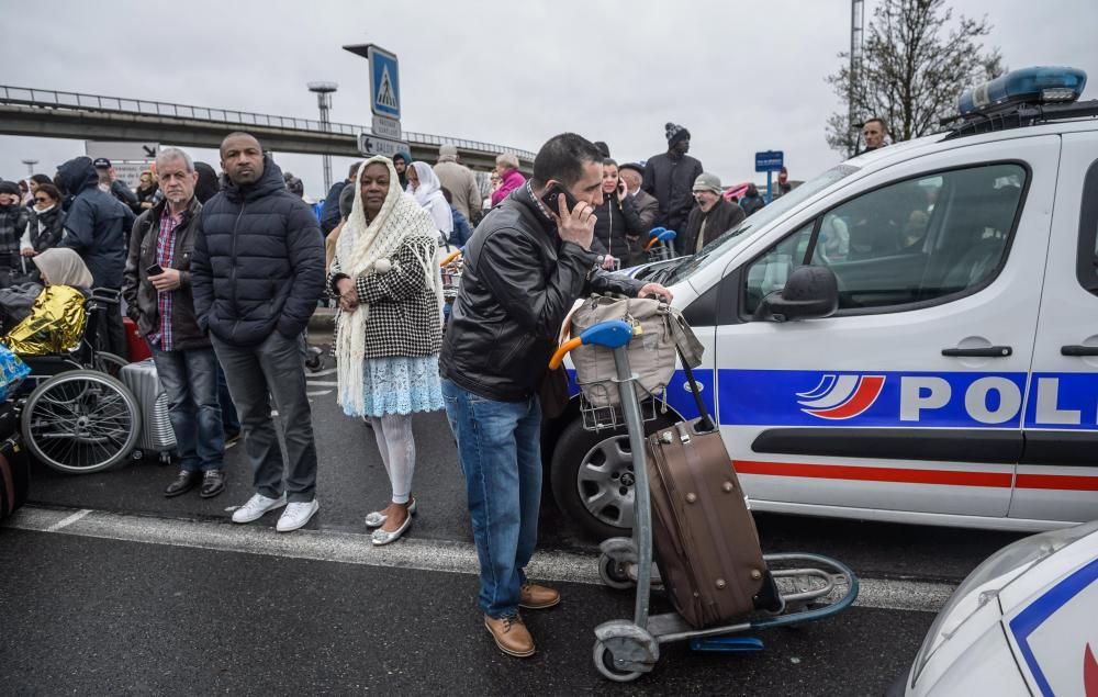 Operación policial en el aeropuerto parisino de Or