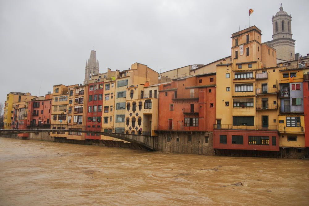 Pas de l'Onyar per Girona