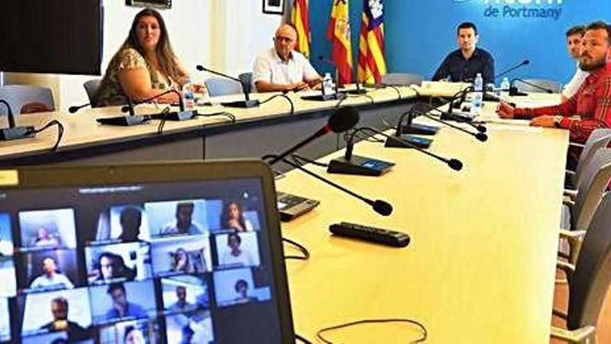 El alcalde de Sant Antoni, Marcos Serra, en el pleno que se celebró por videoconferencia.