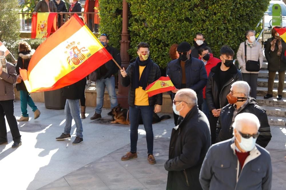 Más de un centenar de personas arropa a Vox en Murcia un acto en defensa de la Constitución