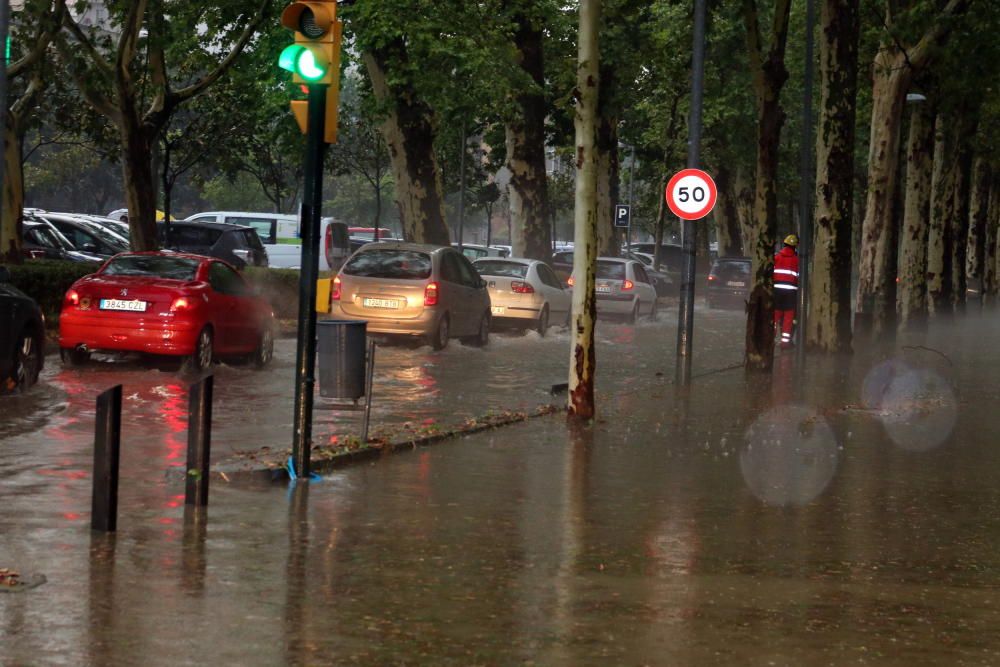 Tromba d'aigua a la ciutat de Girona