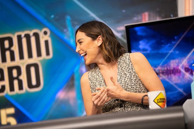 Tamara Falcó, con chaleco 'tweed' en 'El Hormiguero'