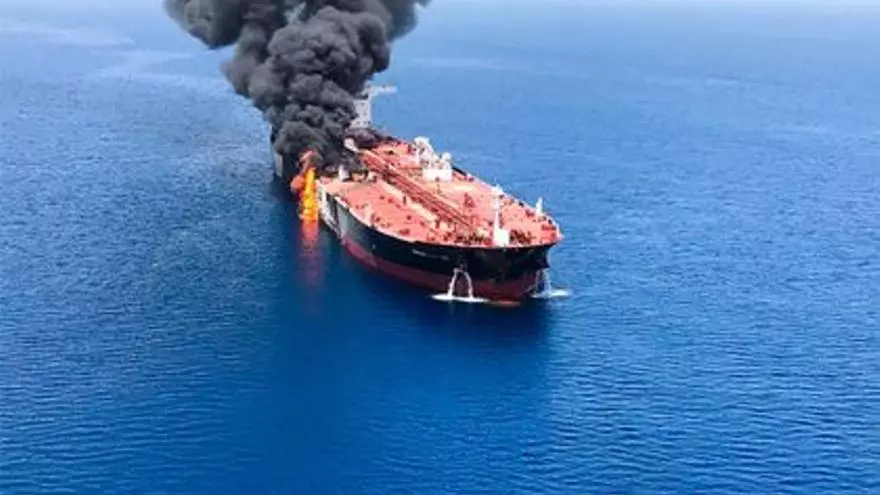 Máxima tensión en el golfo de Omán tras el ataque a dos petroleros