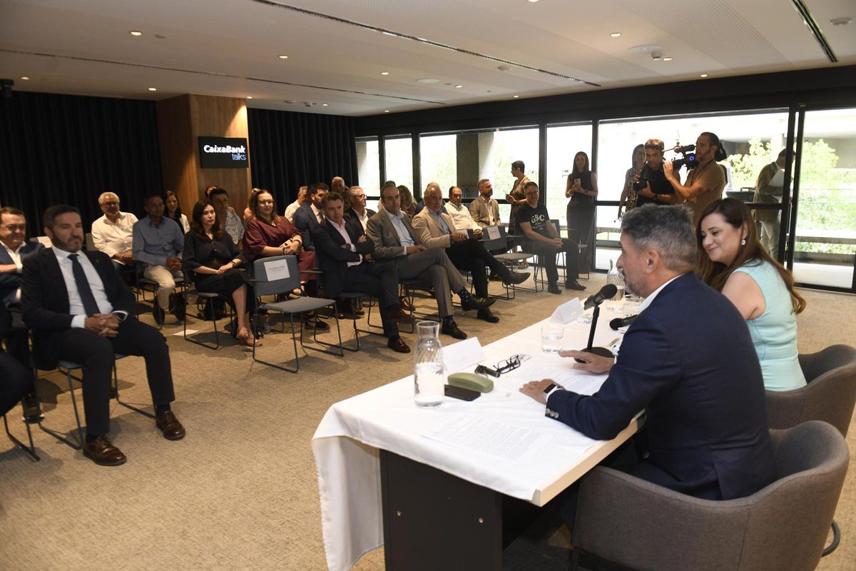 Un momento de la asamblea general de HoyTú en la que Jesús Jiménez se despidió ayer del cargo tras ocho años.