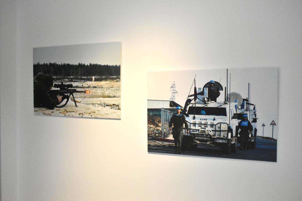 Galería | Así fue la inauguración de la exposición de las Fuerzas Armadas en Cáceres