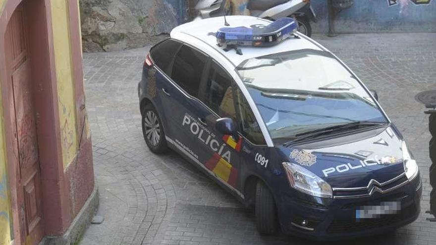 Policías denuncian que el 091 de A Coruña atenderá Ferrol y Santiago