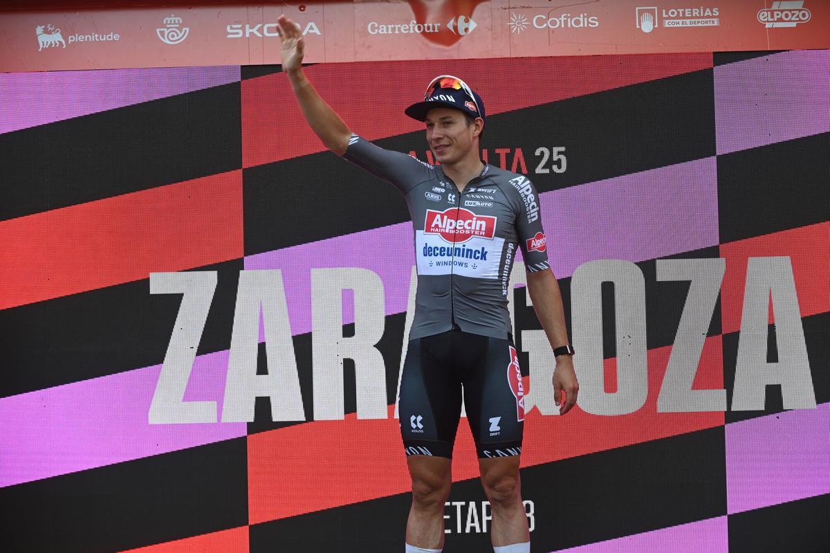 En imágenes | Así se ha vivido la llegada de La Vuelta a Zaragoza.