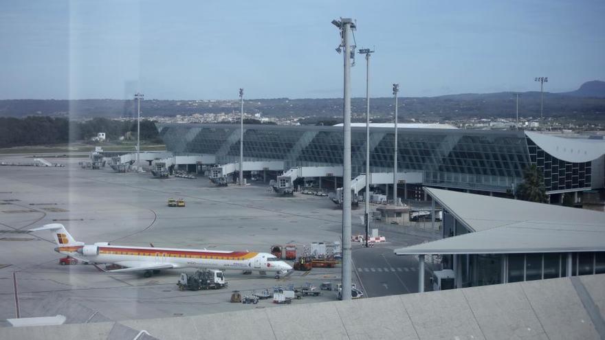 ¿Por qué el impacto de un rayo no afectó a los pasajeros del vuelo Palma-Maó?