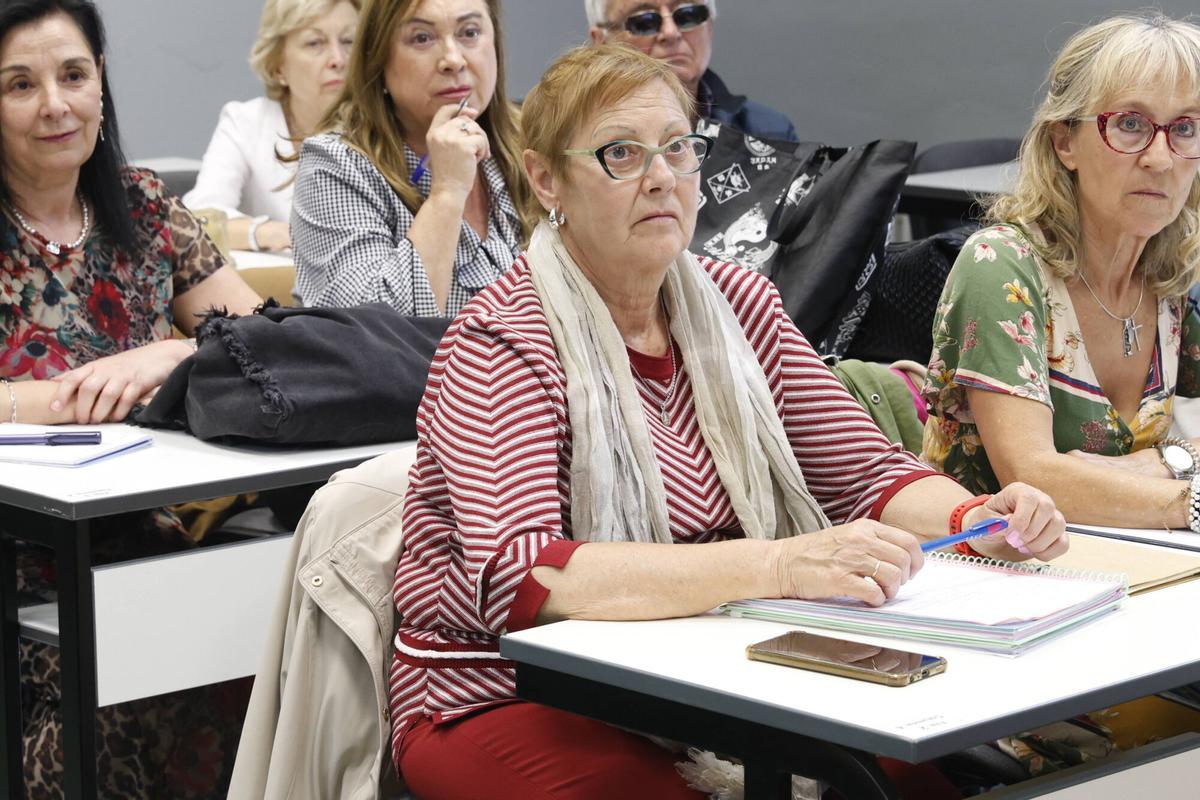 EN IMÁGENES: La UNED presenta sus cuatro nuevos cursos: "Hay clases para todos los intereses"