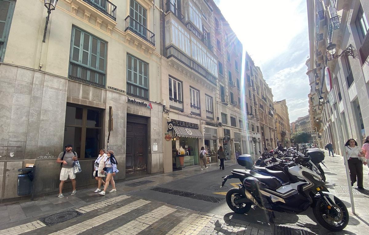 Una imagen de la calle Martínez, aledaña a la calle Larios en pleno Centro de Málaga.