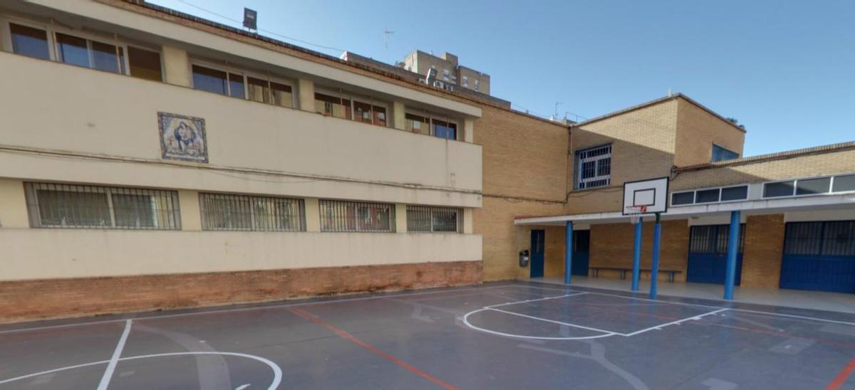 Imagen del patio de Irlandesas Loreto.