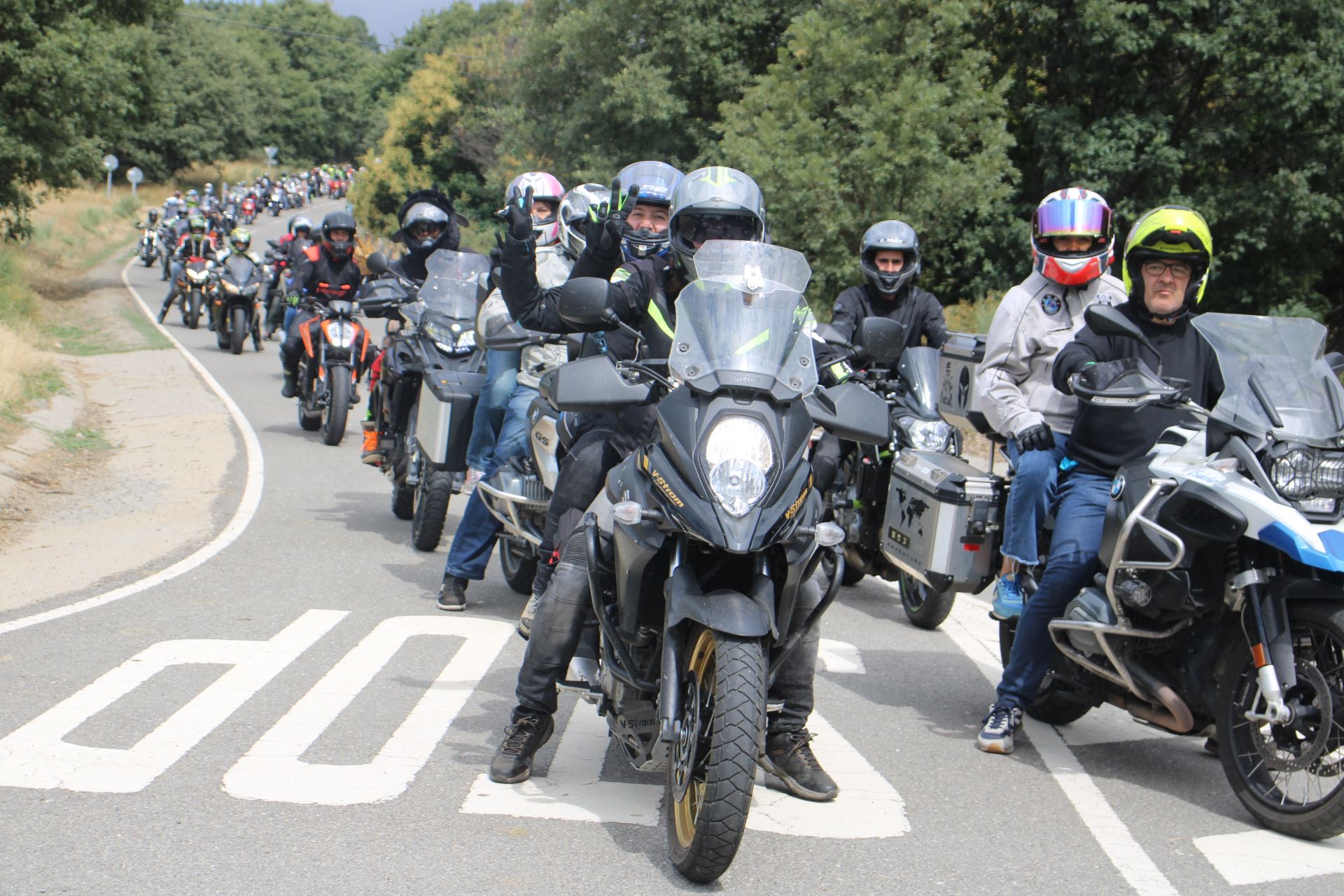 El puente despide su 31 concentración de motos con más de 15.000 participantes