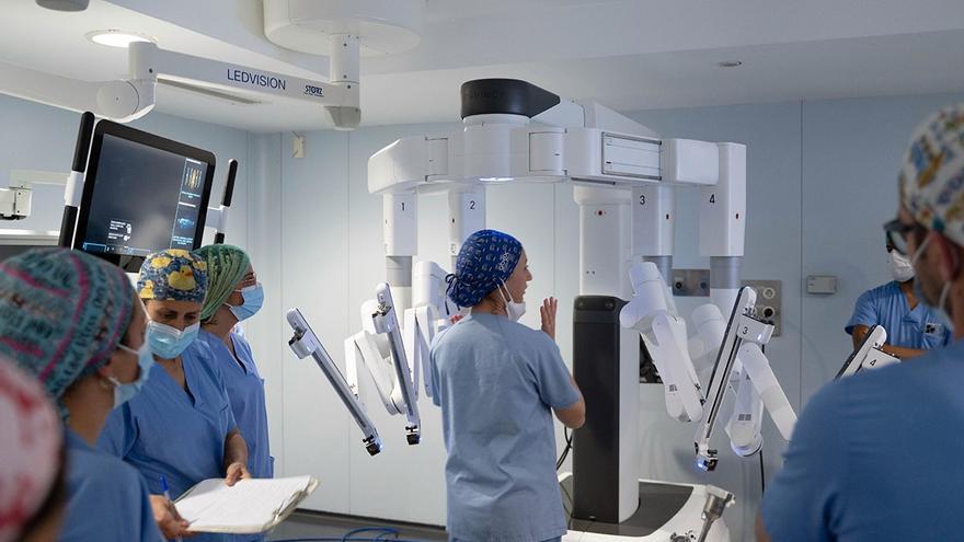 Ibiza se convierte en referente mundial de la cirugía robótica gracias al Robot Da Vinci