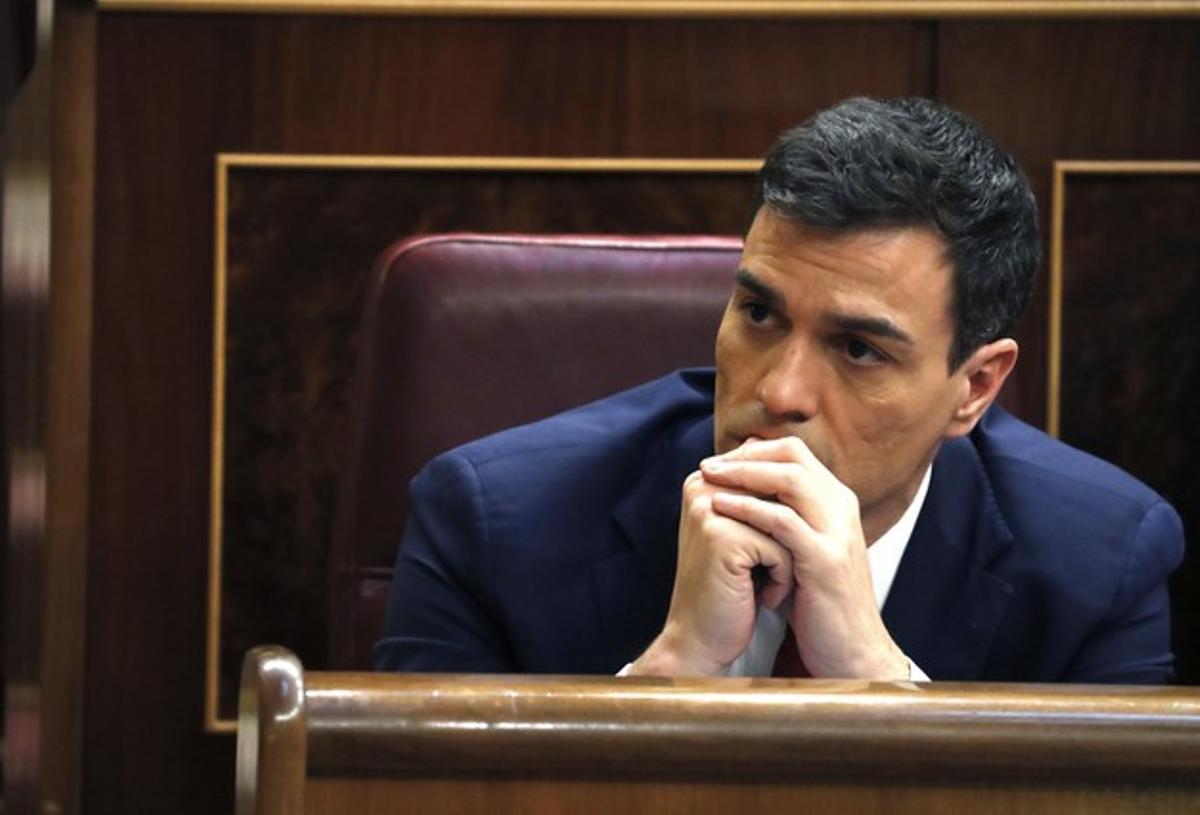 El secretario general del PSOE, Pedro Sanchez, durante el debate para su investidura en el 2016.