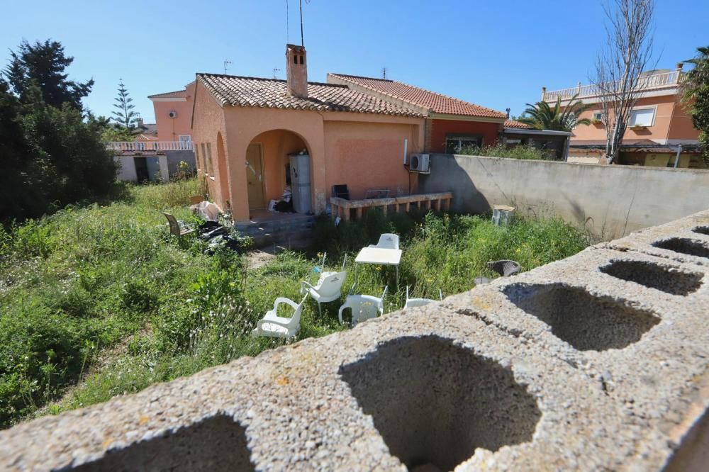 Detenido por matar a golpes a su madre de 81 años con un bate de béisbol en Torrevieja