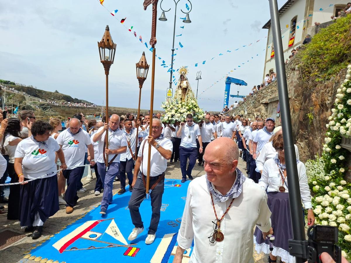 EN IMÁGENES: Tapia de Casariego, a rebosar en la procesión del Carmen