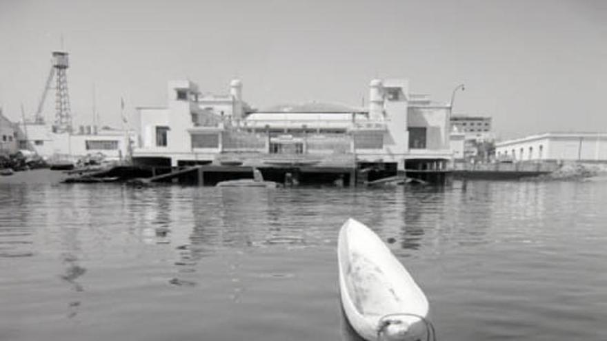 El Puerto de Las Palmas recupera la memoria histórica con una escultura de nueve metros de la torre de los prácticos