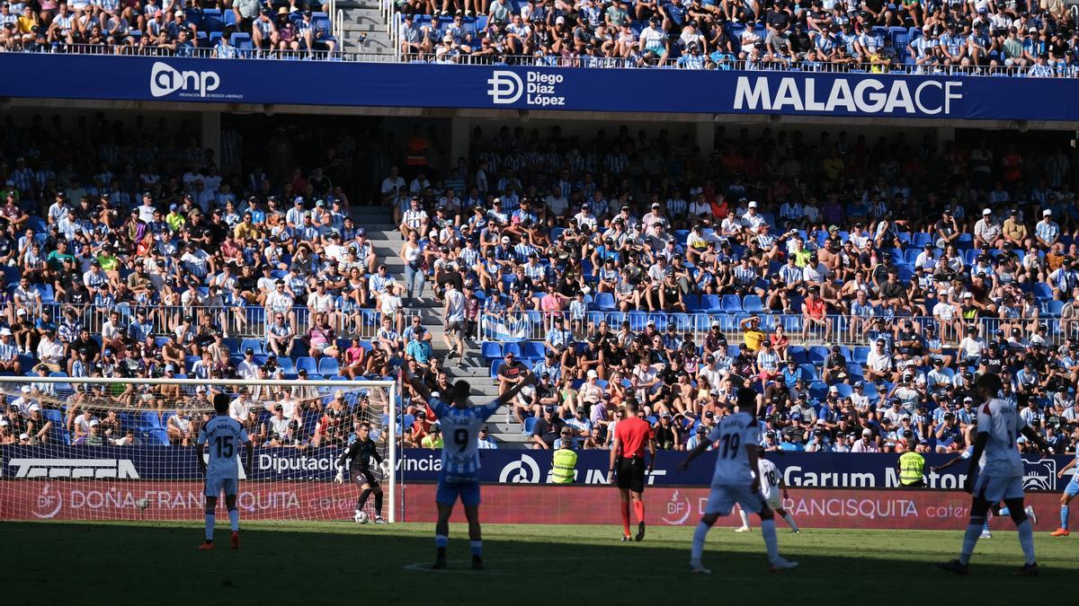 Imagen del Málaga - Albacete de esta temporada en La Rosaleda