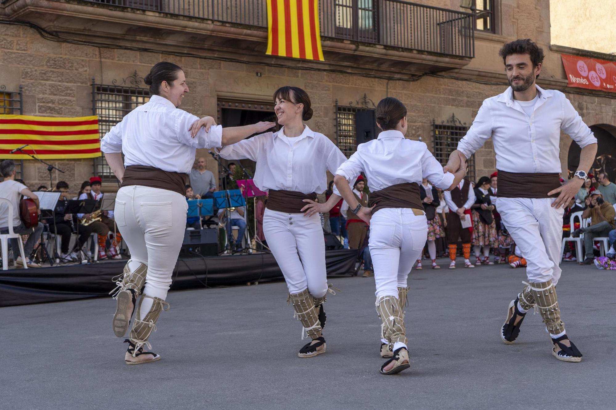 Totes les imatges de la trobada de balls de cascavells de Cardona