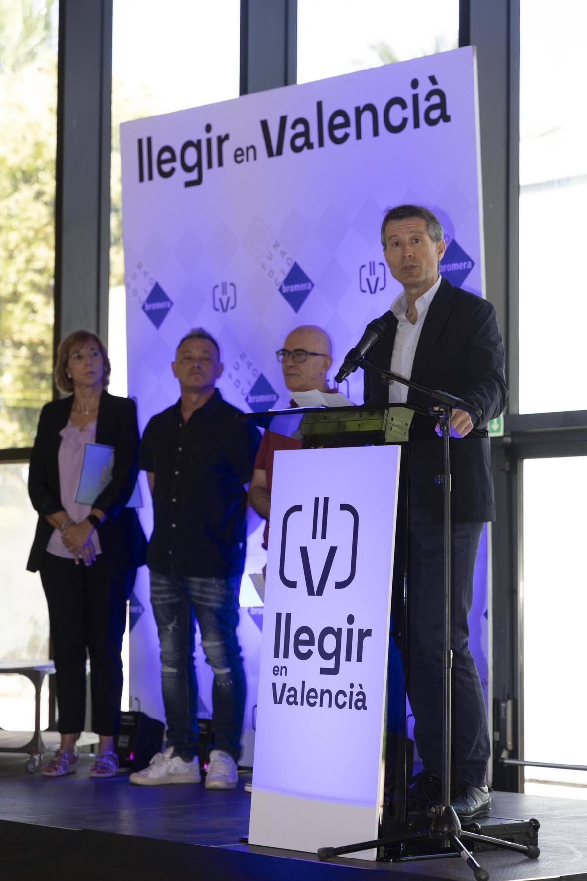 Presentació de la campanya "Llegir en valencià", que arranca el 21 de juny en Levante-EMV