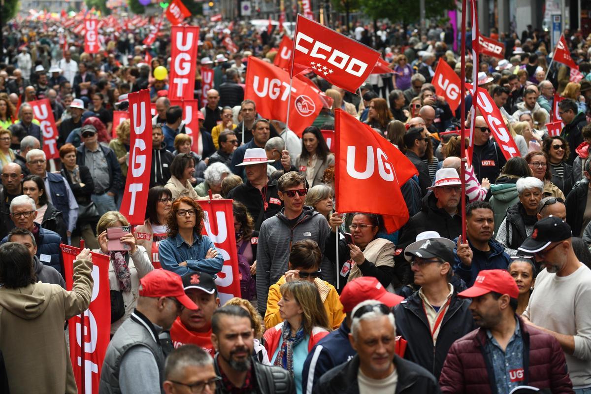 L’1 de Maig clama al carrer per aprovar la reducció de jornada L’1 de Maig clama al carrer per aprovar la reducció de jornada