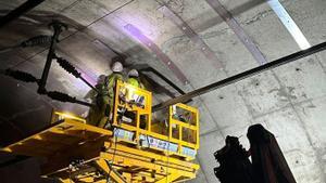 El túnel de Rubí tanca set setmanes per al tràfic de mercaderies