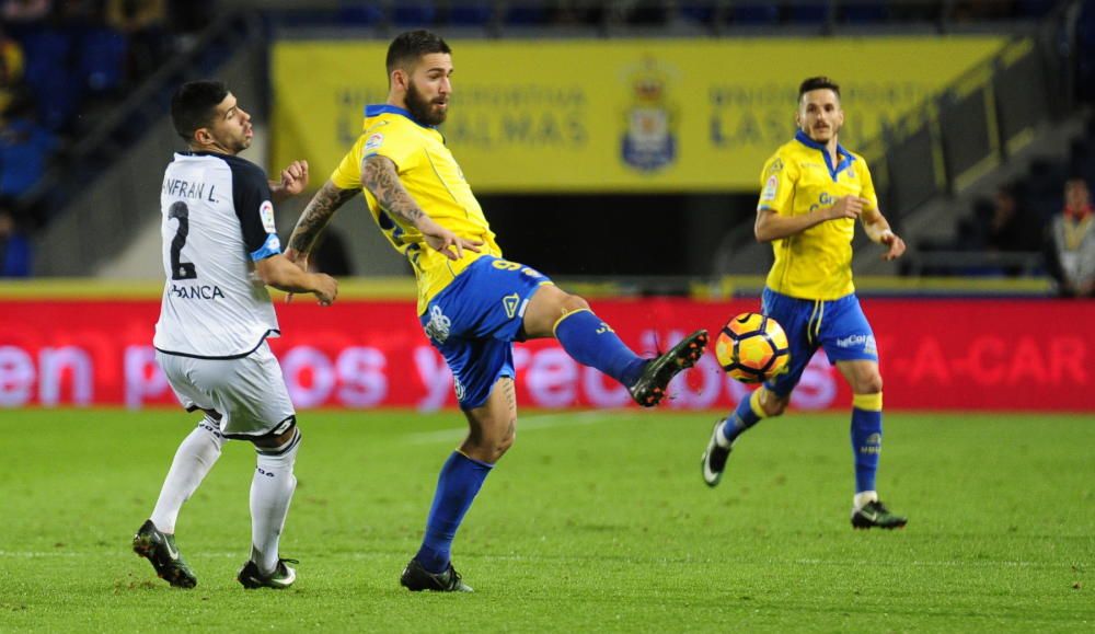 El Dépor saca un punto en casa de Las Palmas