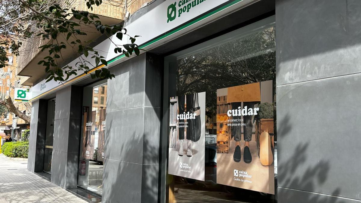 Imagen de una de las sucursales de Caixa Popular.