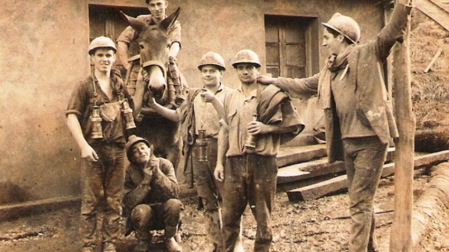 Fotos de la historia minera de Llanera
