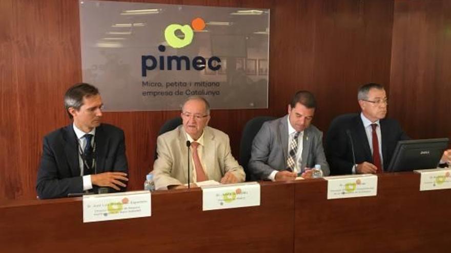 Un moment de la presentació, ahir, de l&#039;informe de Pimec