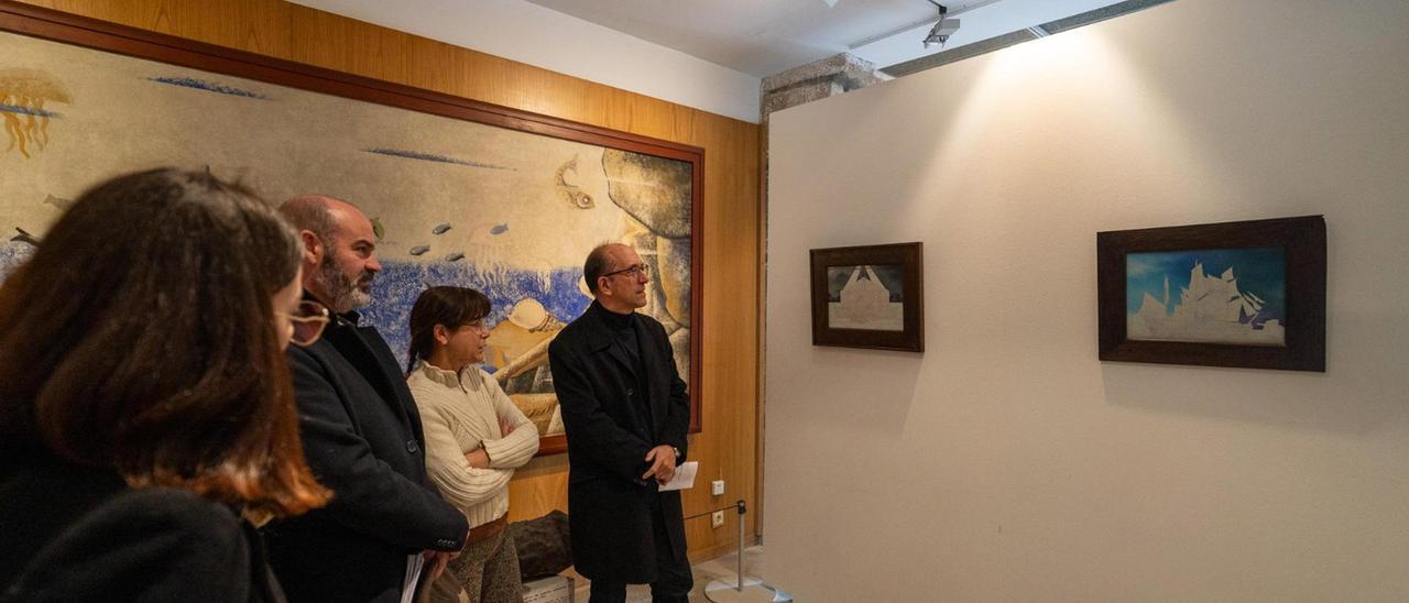Los dos dibujos se presentaron ayer y se expondrán en la futura Sala Urbano Lugrís del Museo Massó.