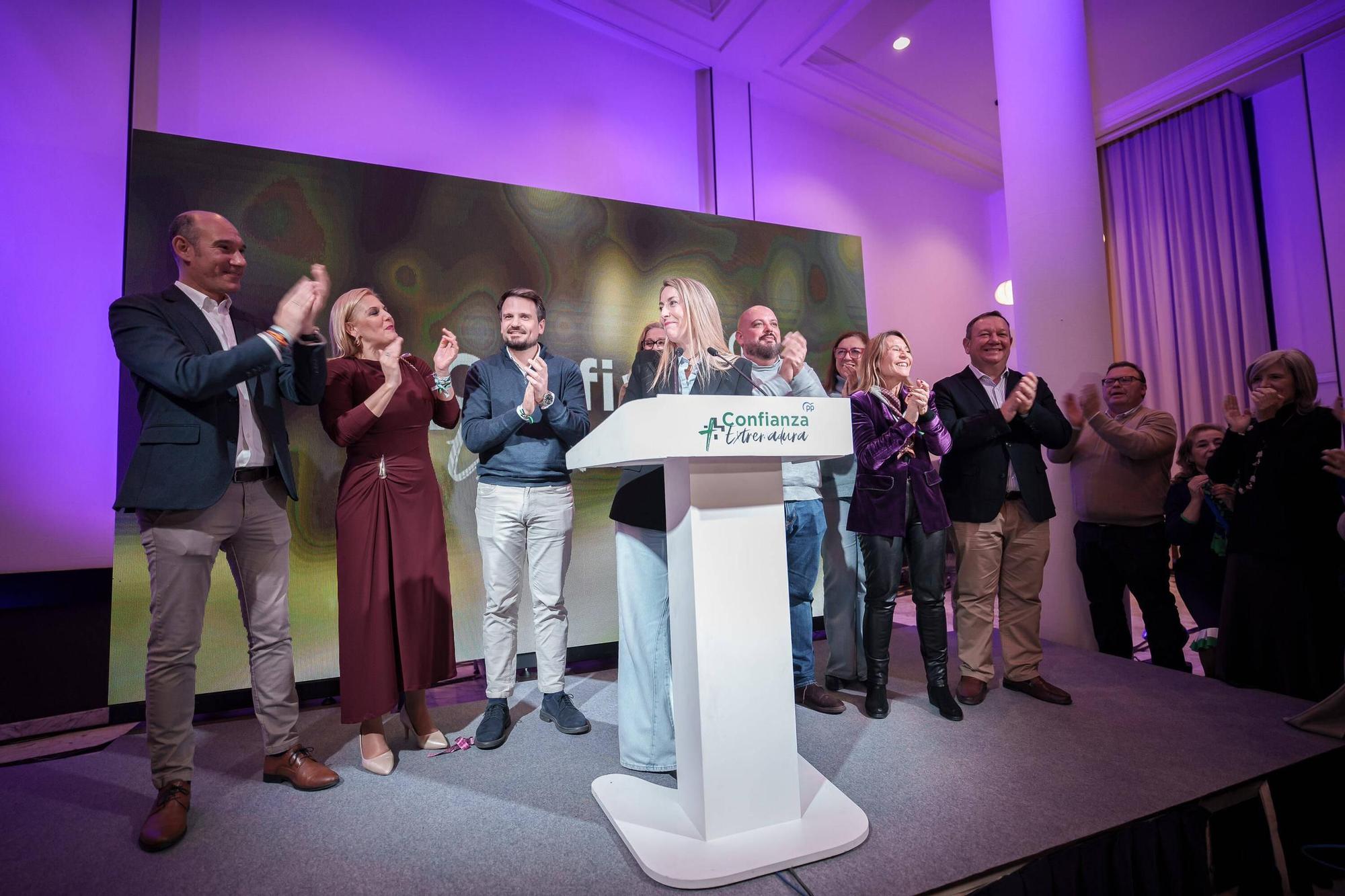 FOTOGALERÍA | María Guardiola gana las elecciones