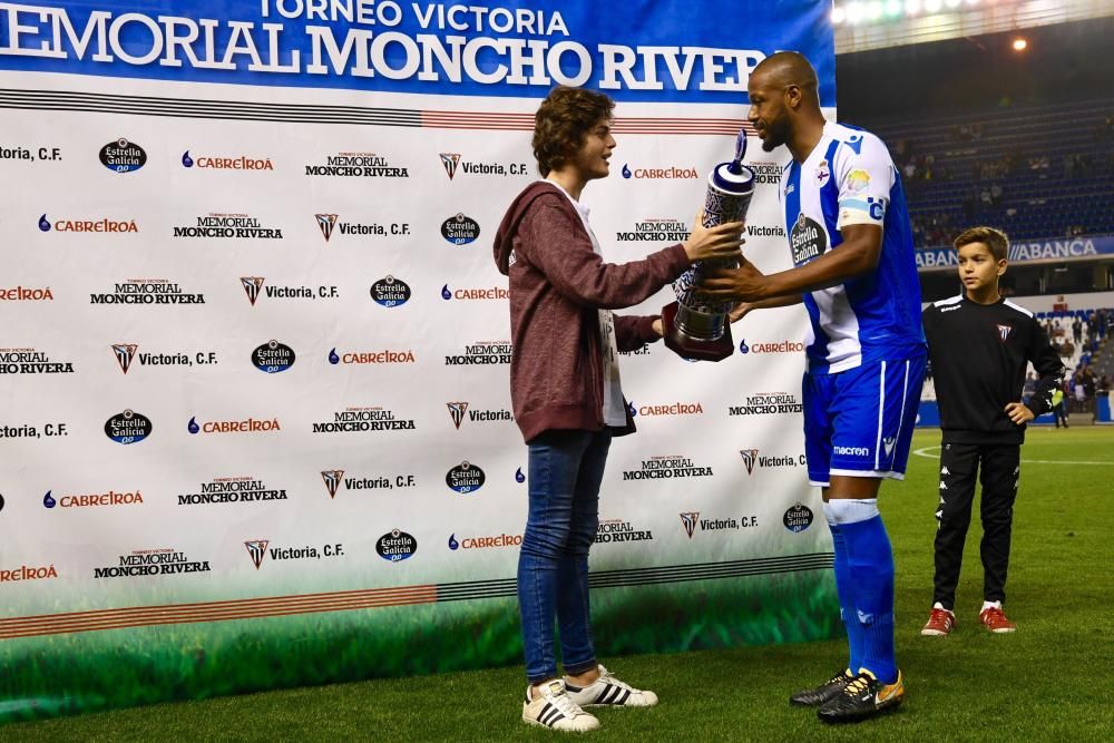 El Dépor golea al Corinthians en Riazor