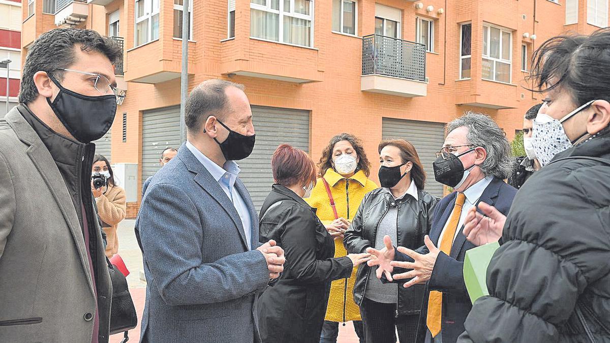 Dalmau: "Nadie va a tener que dejar su casa de Alfafar o Torrent"