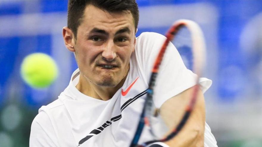 Bernard Tomic pierde a propósito de forma descarada