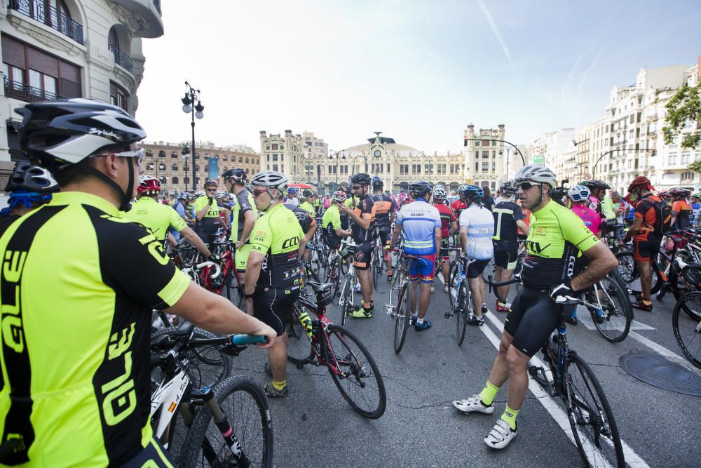 Manifestación ciclista en València