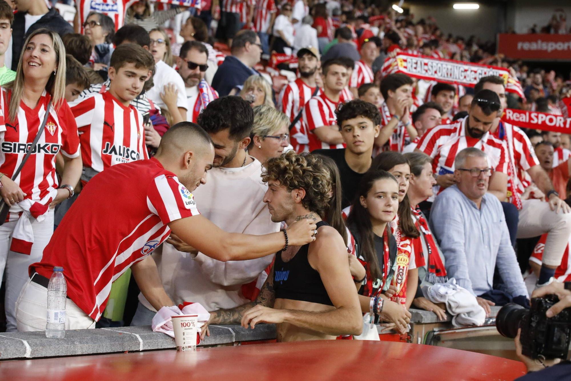 Derbi asturiano: las imágenes del partido entre el Sporting y el Oviedo en El Molinón