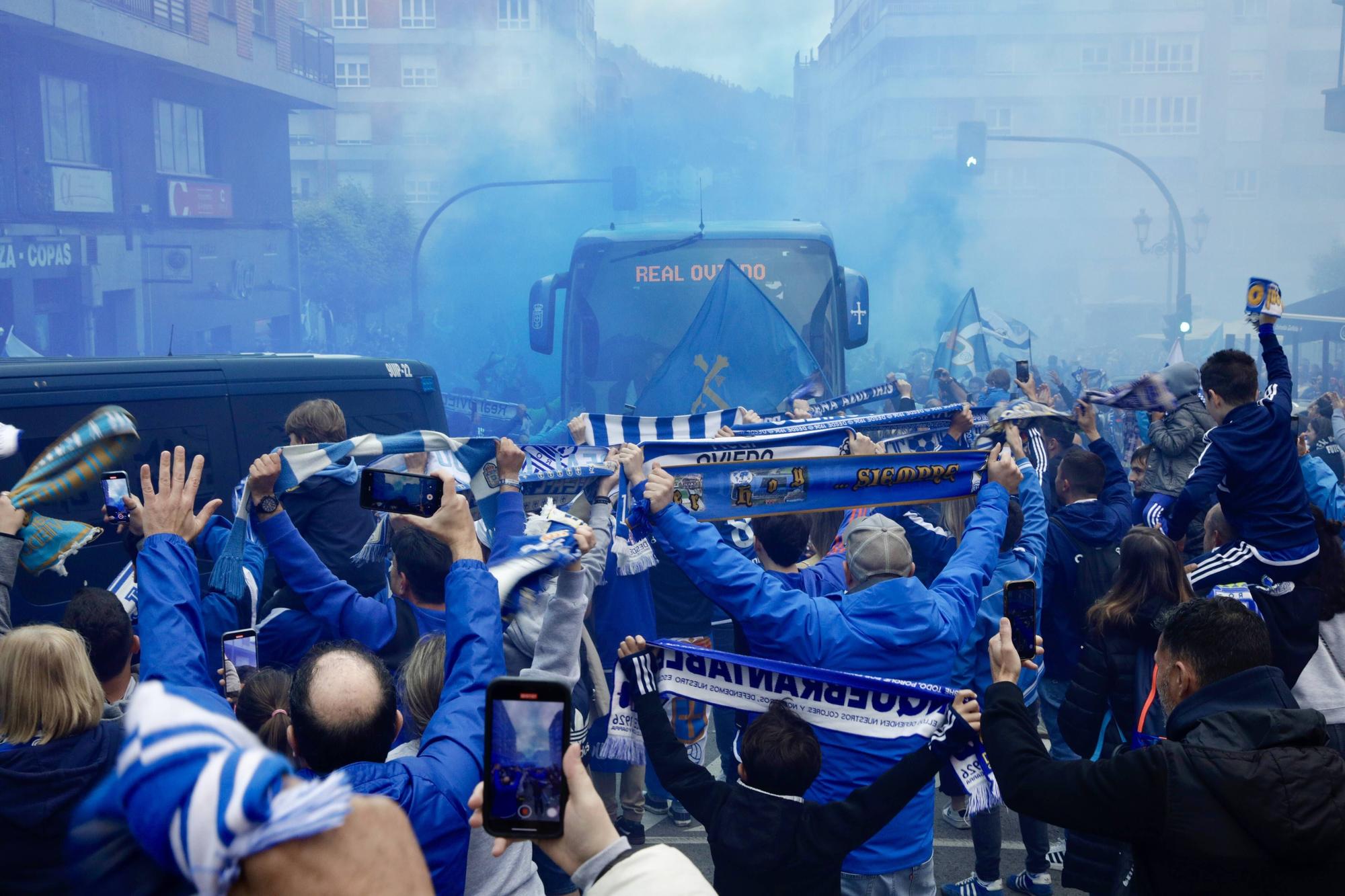 EN IMÁGENES: Ambiente antes del partido entre el Real Oviedo y el Andorra