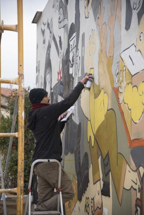 Moià persevera i el mural de l''1-0 inspirat en el Guernica torna a lluir a la plaça del CAP