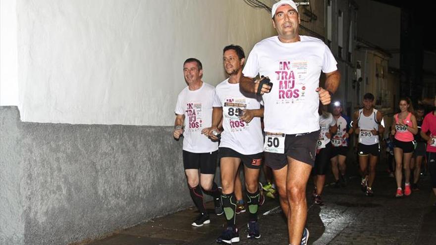 Medio millar de corredores participan hoy en la Intramuros de El Periódico