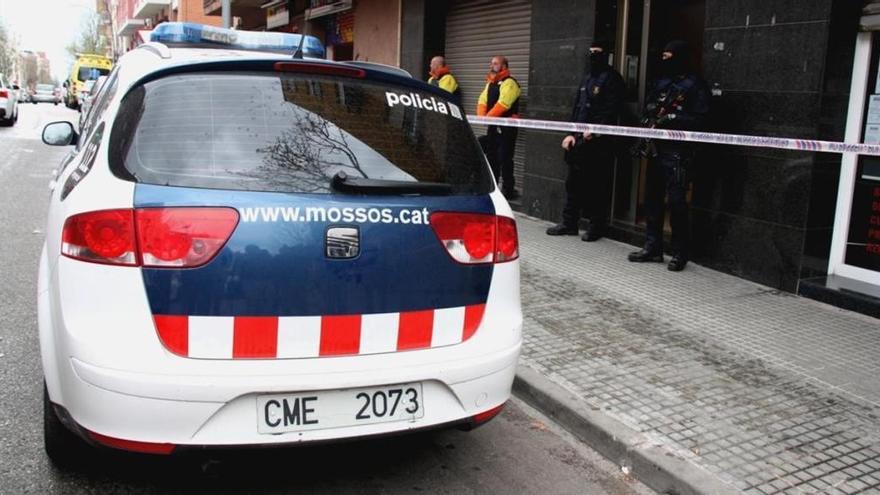Investiguen la mort d&#039;una mare i el seu fill a Barcelona