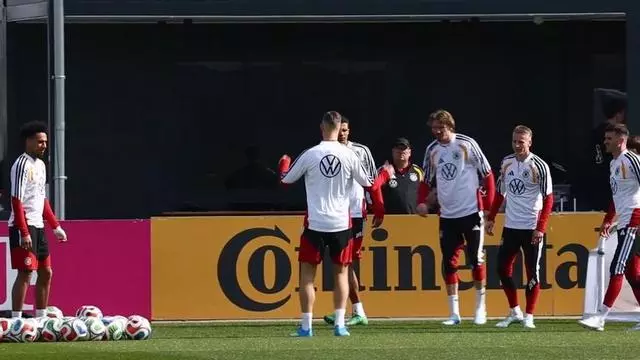 La selección alemana de fútbol entrena de cara a sus próximos partidos amistosos