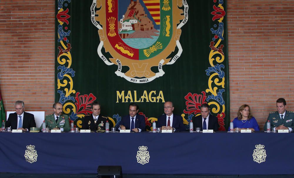 El subdelegado del Gobierno, Miguel Briones, ha presidido el acto y ha centrado gran parte de su discurso al desafío independentista en Cataluña.