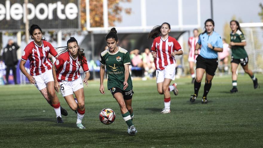 El Cacereño Femenino se juega &quot;más que tres puntos&quot; en Bilbao