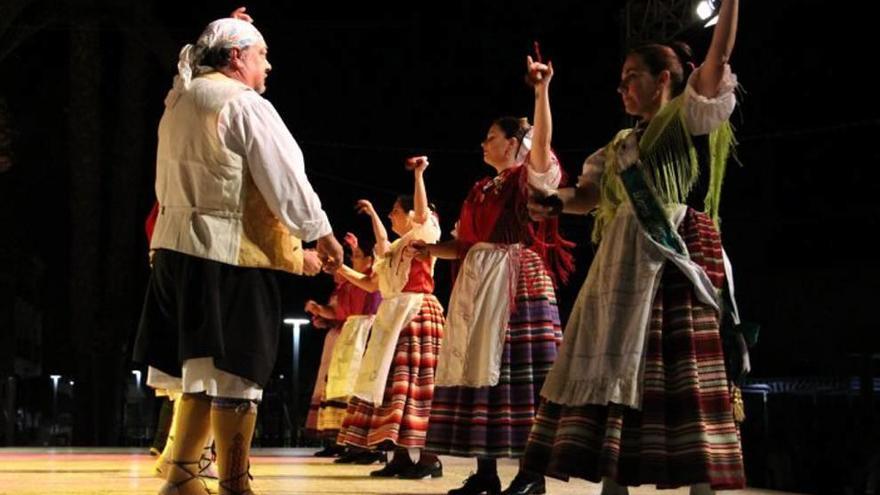 San Pedro se llena  de tradición con el Festival de Folclore