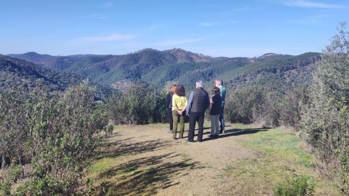 Parte del sendero, que se puede hacer en coche o en bicicleta, permite disfrutar de estas fantásticas vistas de la Sierra de Córdoba.