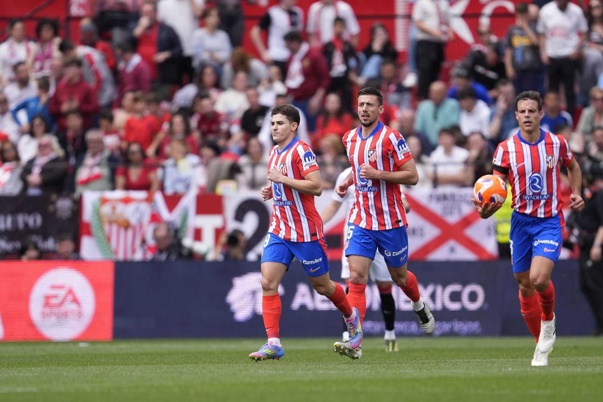 Julian Alvarez of Atletico de Madrid celebrates a goal during the Spanish League, LaLiga EA Sports, football match played between Sevilla FC and Atletico de Madrid at Ramon Sanchez Pizjuan stadium on April 06, 2025, in Madrid, Spain. AFP7 06/04/2025 ONLY FOR USE IN SPAIN. Joaquin Corchero / AFP7 / Europa Press;2025;SOCCER;SPAIN;SPORT;ZSOCCER;ZSPORT;Sevilla FC v Atletico de Madrid - LaLiga EA Sports;